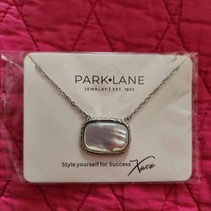 BNWT Park Lane necklace